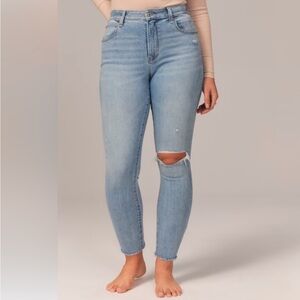 Abercrombie & Fitch The Super Skinny Ankle Mid Rise Jeans 32 / 14